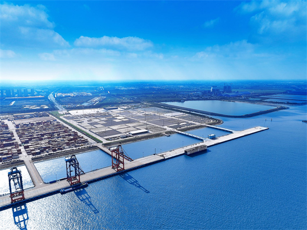 中远海控、上港集团“增资”z6尊龙凯时官方网站安吉物流 合力打造全球供应链“加码”中国汽车出海
